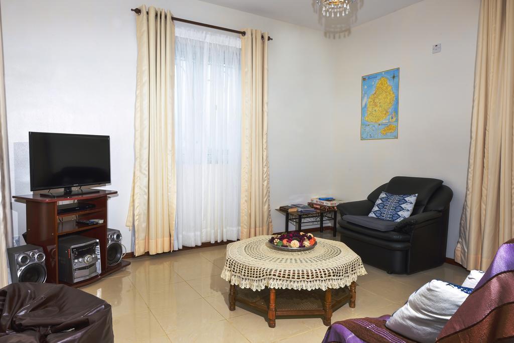 Sunset Villa Flic en Flac Экстерьер фото