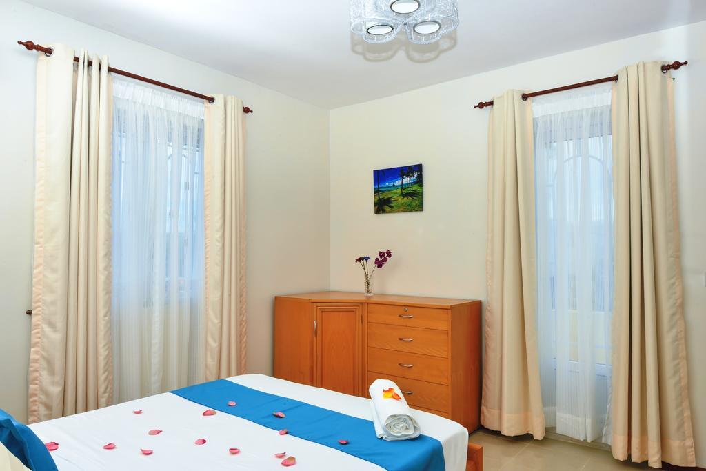 Sunset Villa Flic en Flac Экстерьер фото